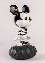 Load image into Gallery viewer, Mickey Sculpture Black and White