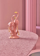 Load image into Gallery viewer, The Flamingos Sculpture. Pink