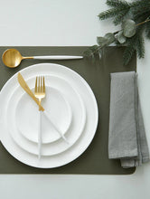 Load image into Gallery viewer, A Table Bread Plate 14.5 CM