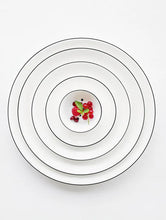 Load image into Gallery viewer, A Table Ligne Noire Underplate ∅ 30 CM