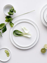Load image into Gallery viewer, Oco Ligne Noire Dessert Plate ∅ 21 CM