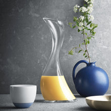 Load image into Gallery viewer, Cobra Carafe