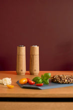 Load image into Gallery viewer, Champagne Set, Oak Grinders - 17cm