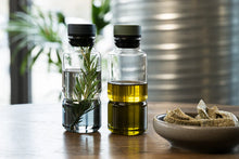 Load image into Gallery viewer, Billund Oil & Vinegar, Parsley - 0.26 L