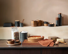 Load image into Gallery viewer, Kitchen'art Shell, Black 8 cm
