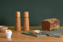 Load image into Gallery viewer, Stockholm, Oak Grinder - 17cm