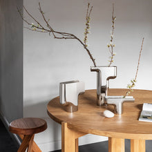 Load image into Gallery viewer, Nendo vase, medium