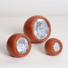 Load image into Gallery viewer, Bubble Frame Medium