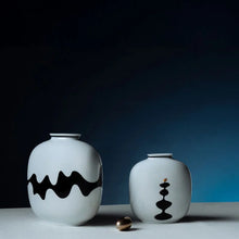 Load image into Gallery viewer, Home Monochrome Vase 26 cm
