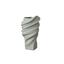Load image into Gallery viewer, Squall Vase Lava 15 cm
