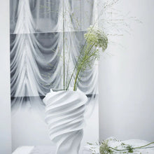 Load image into Gallery viewer, Squall White Glazed 32 cm
