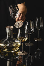 Load image into Gallery viewer, Elior Decanter Platinum No Drop Effect 1,5L
