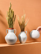 Load image into Gallery viewer, Casita Vase, Tile
