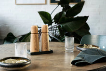 Load image into Gallery viewer, Stockholm, Oak Grinder - 11cm
