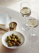 Load image into Gallery viewer, Metropolitan Wine Glass 350ml Set of 4
