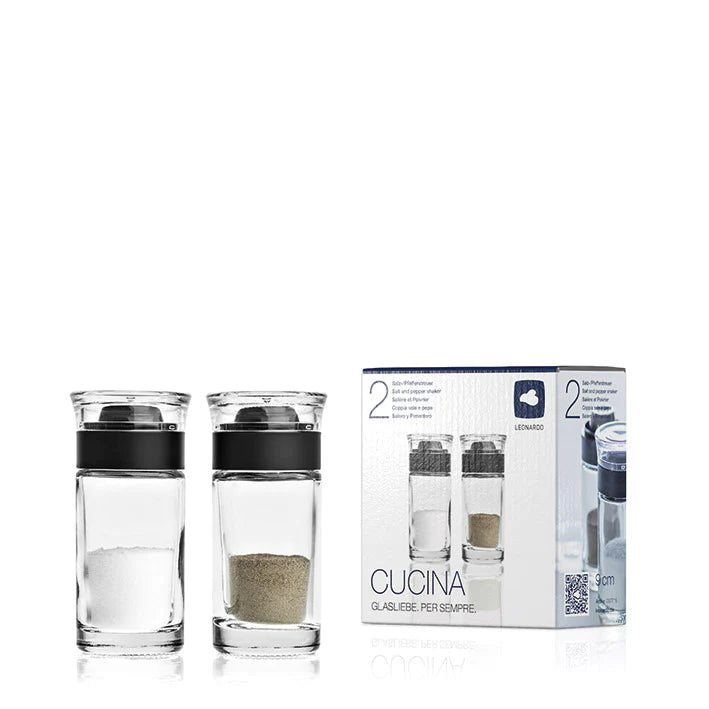 Salt and pepper set