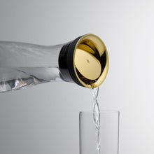 Load image into Gallery viewer, Water decanter 1L gold top
