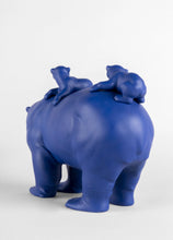 Load image into Gallery viewer, Mummy bear and babies
