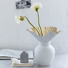 Load image into Gallery viewer, Falda Gold Vase 27cm
