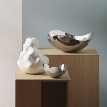 Load image into Gallery viewer, BLOOM Mirror Bowl 26cm
